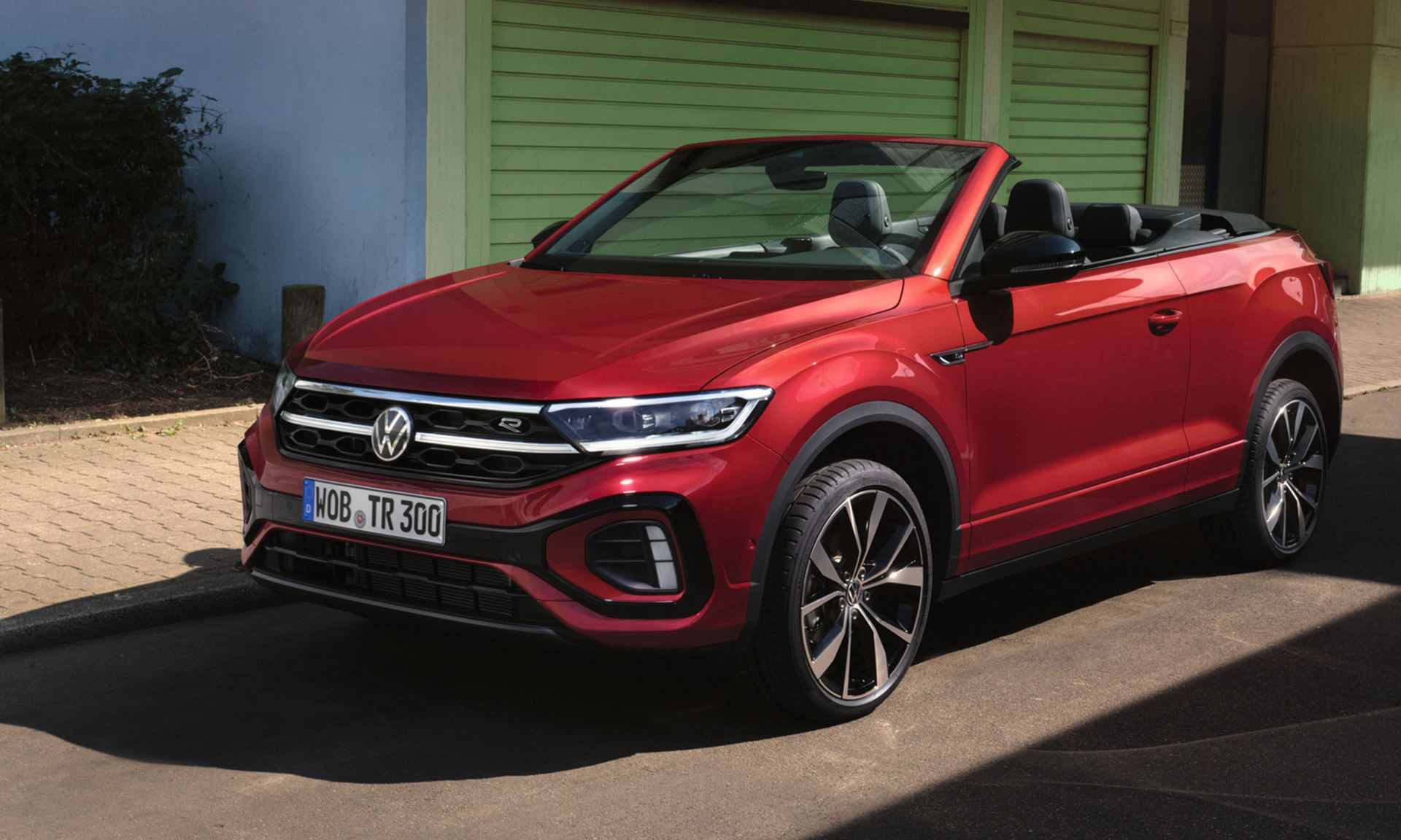 1 VW T-Roc Cabriolet Front